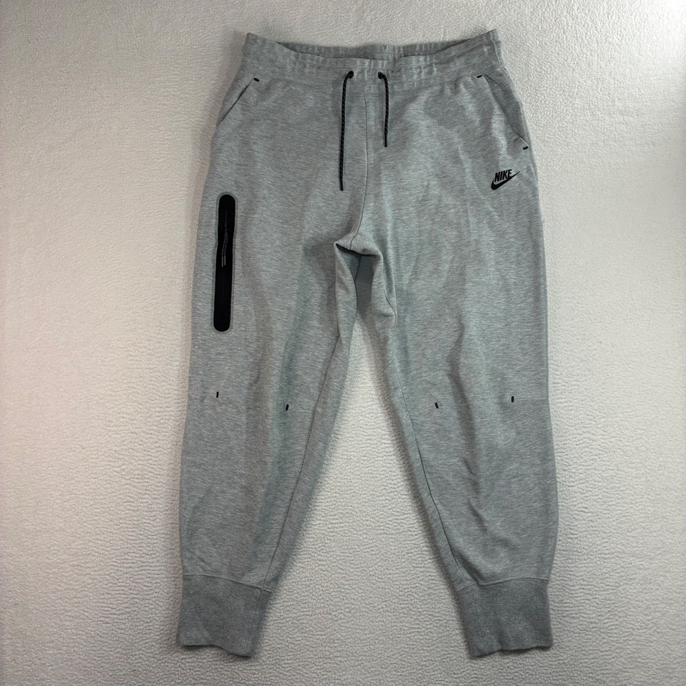 Nike Tech Fleece Joggers Women L Gray Tapered Sweatpants Cuffed CW4292-063